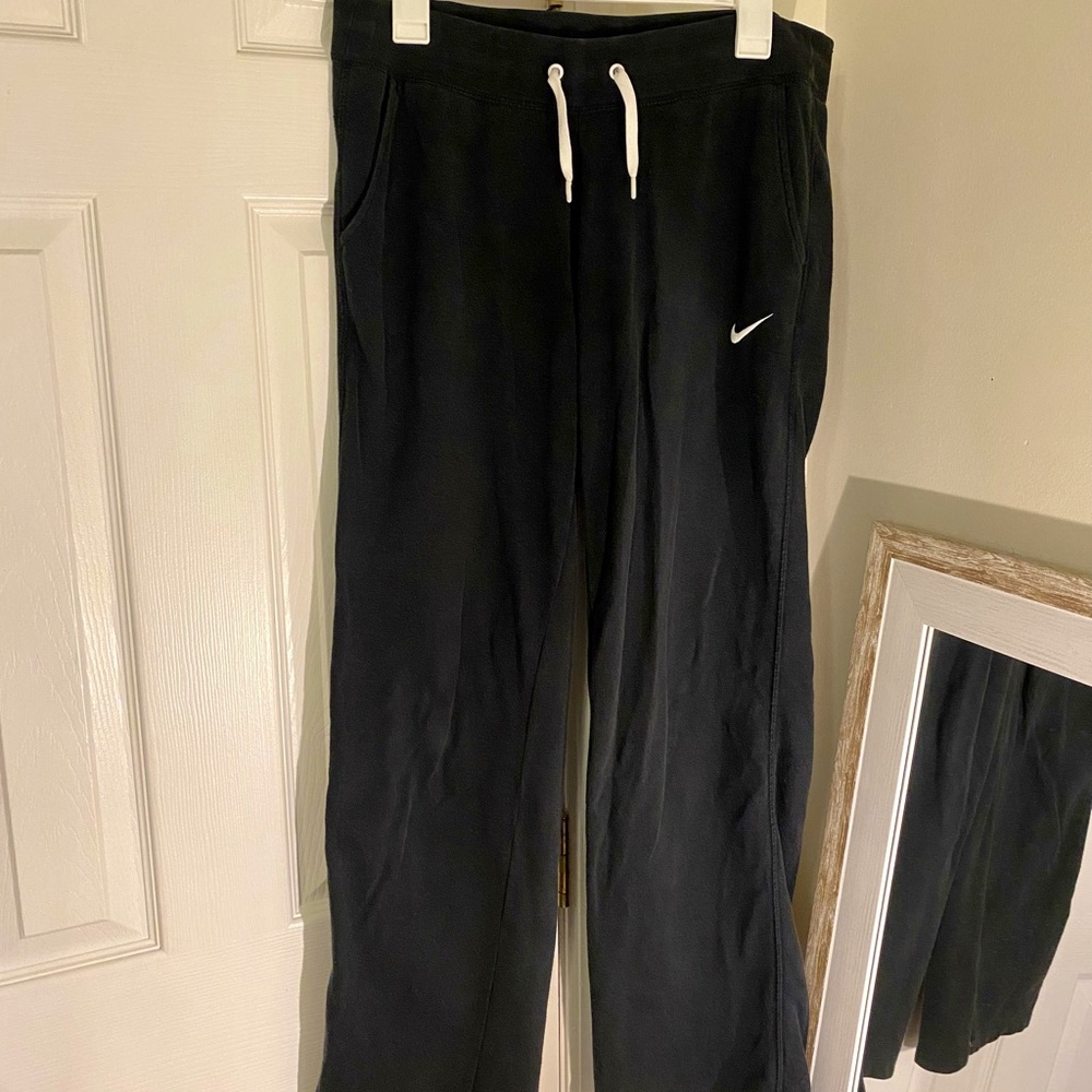 Nike super cozy athletic sweatpants